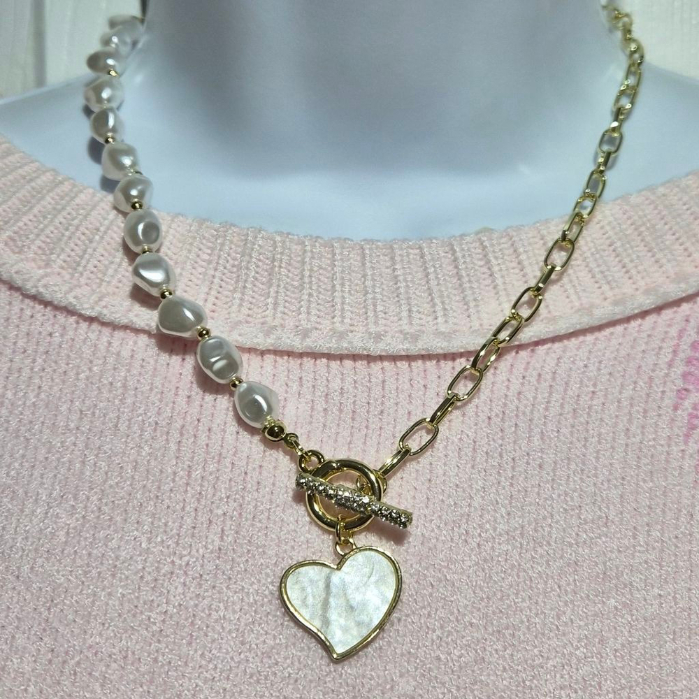 Gold and Pearl Necklace With Heart Pendant NWT